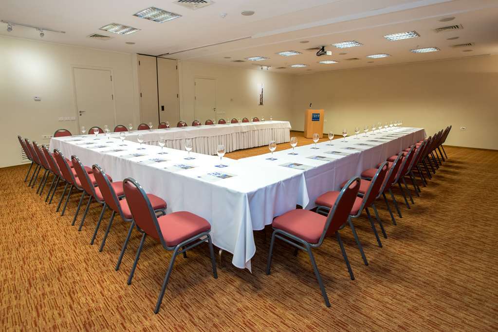 Tryp Montevideo Hotel Facilities photo